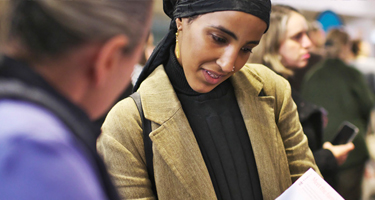 Maximizing Your Job Fair Experience: Tips and Tricks for Success
